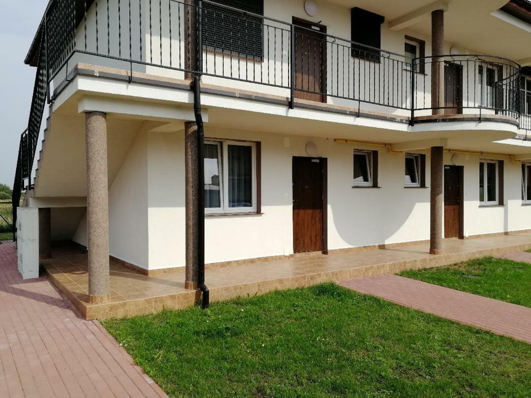 Appartamento Zefir Ujście-Darłowskie Esterno foto